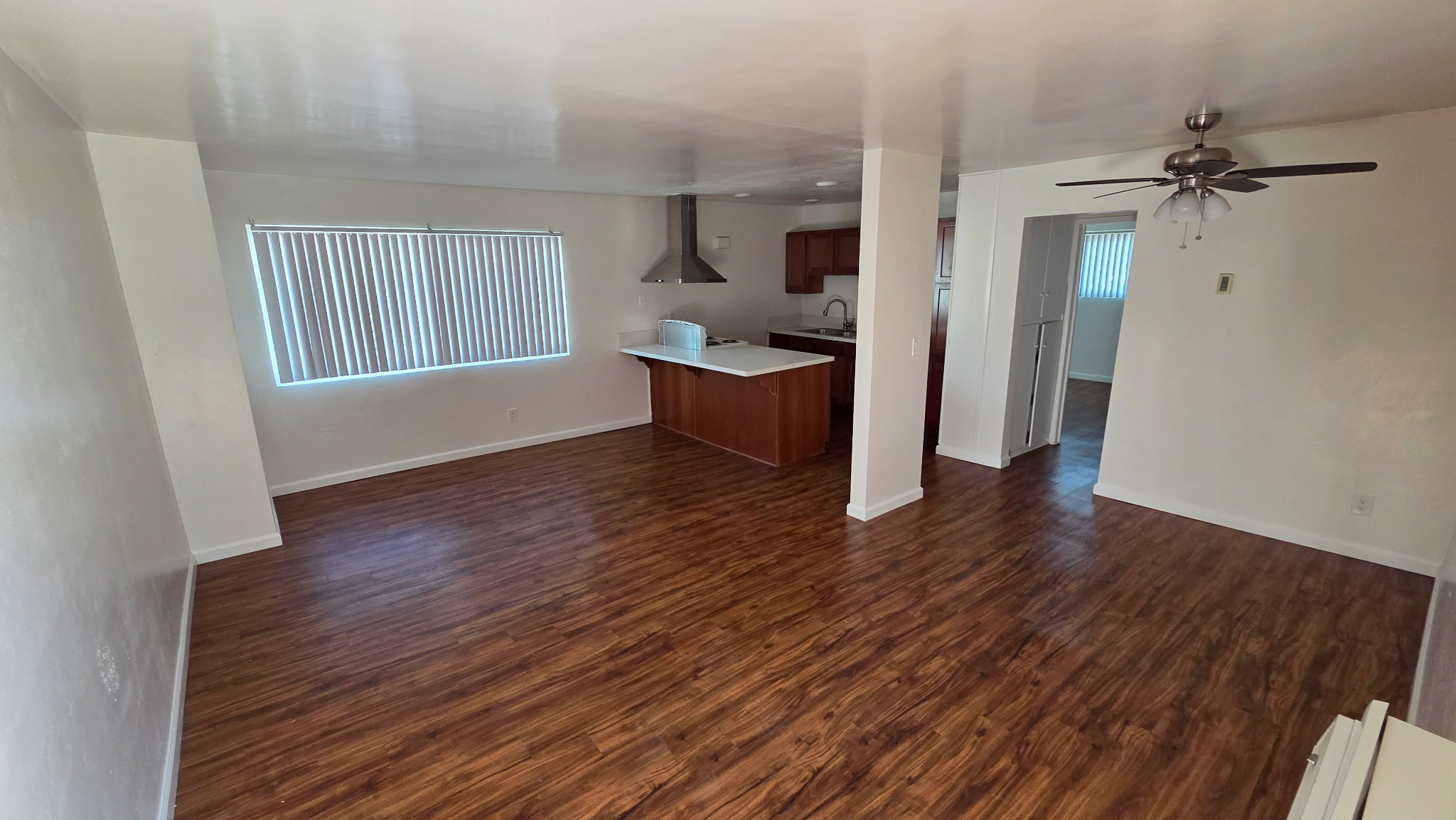 1304 ROXANNE DR