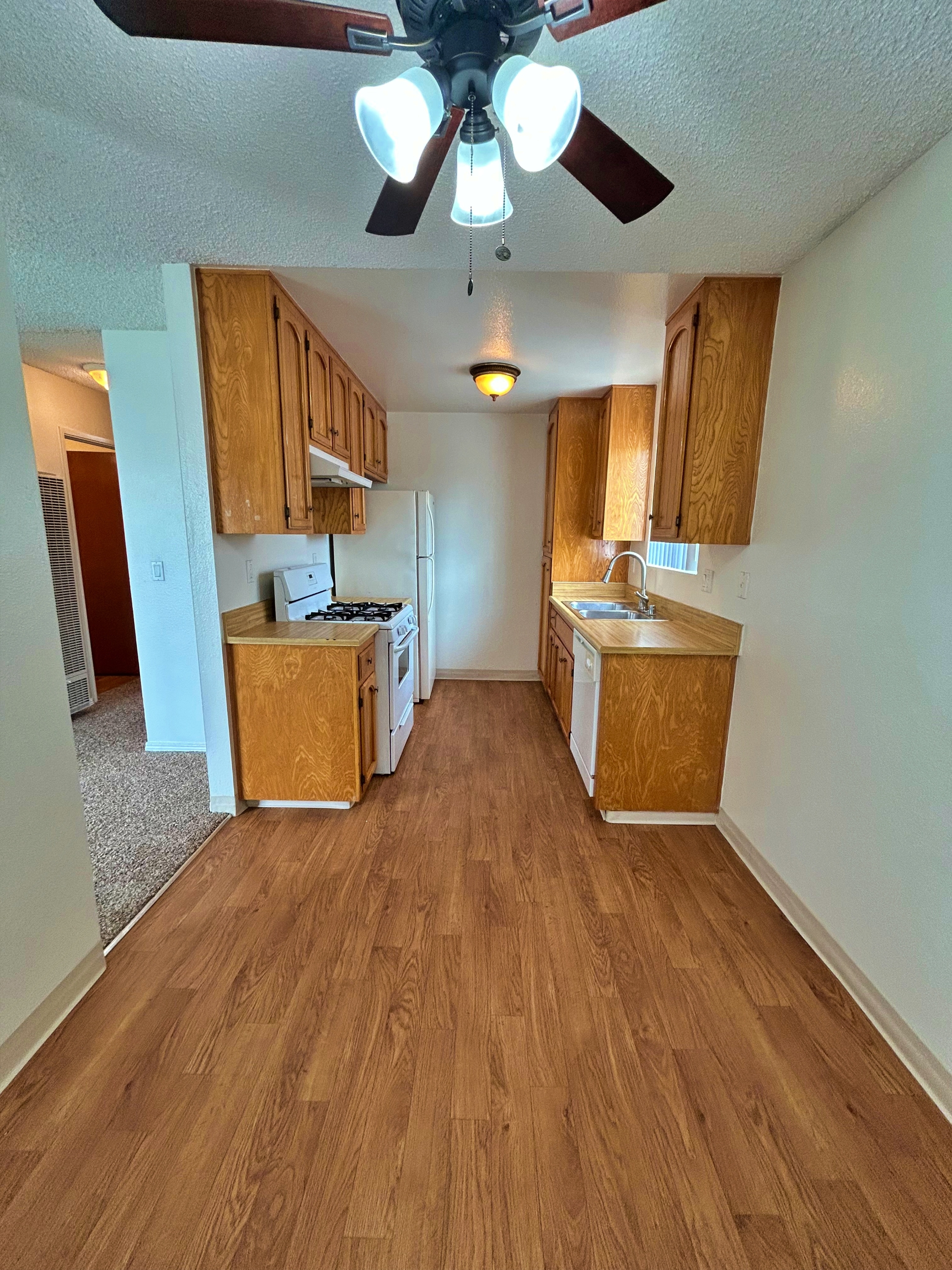1518 Oliver Ave - C